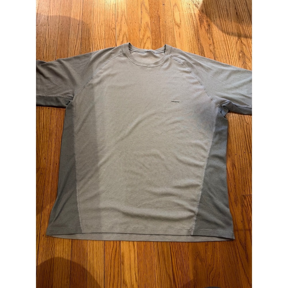 Patagonia Capilene Mens XXL Gray Waffle Knit Performance T-Shirt Hiking Active